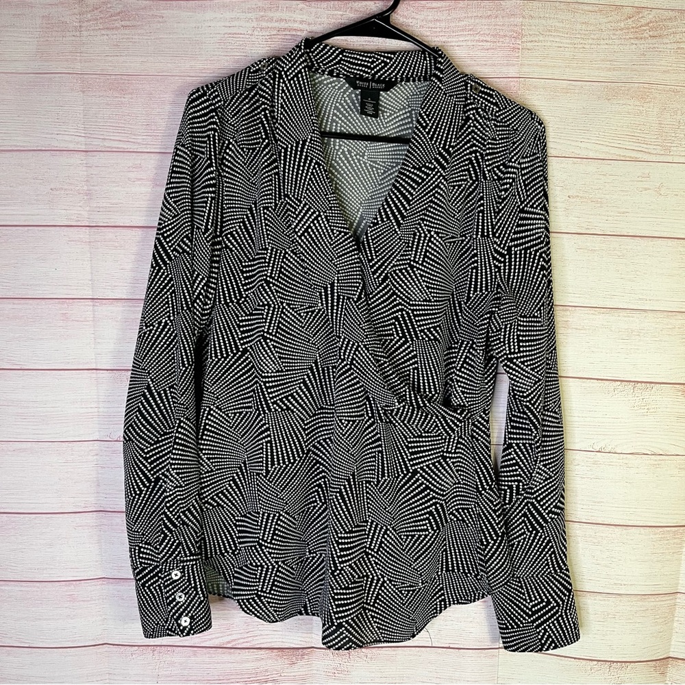 White House Black Market Small Polka Dot Long Sleeve Wrap Blouse‎ Size 6